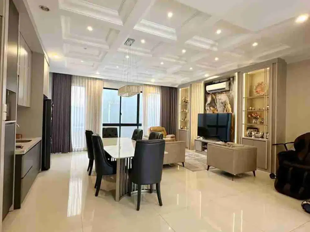 Dijual Rumah Pakuwon Indah Full Furnished