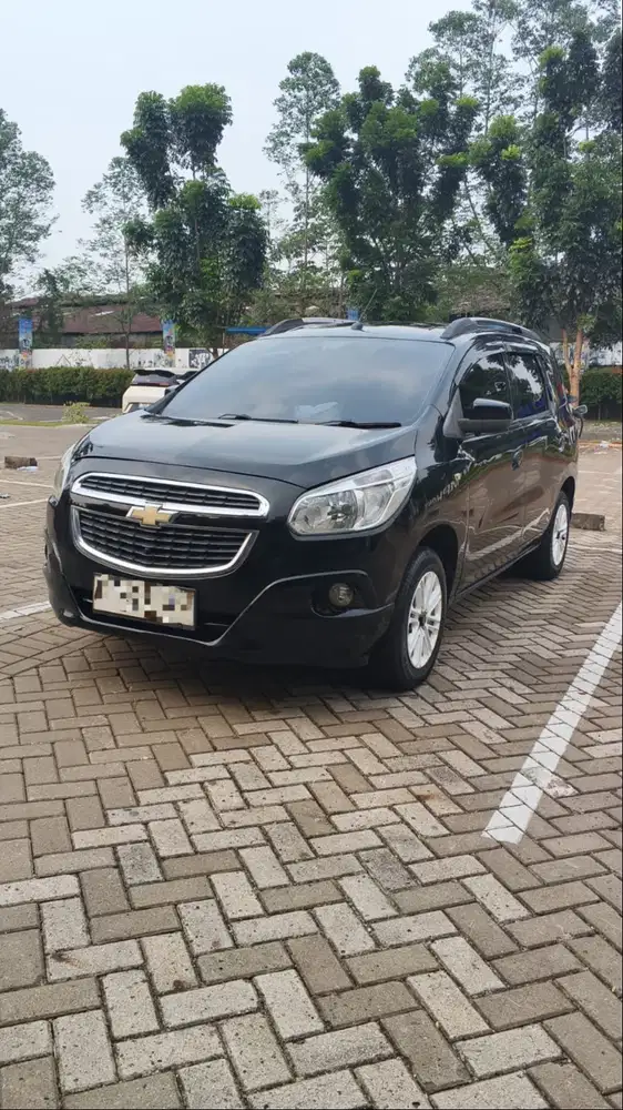 Jual Cepat Chevrolet Spin 2015 Matic