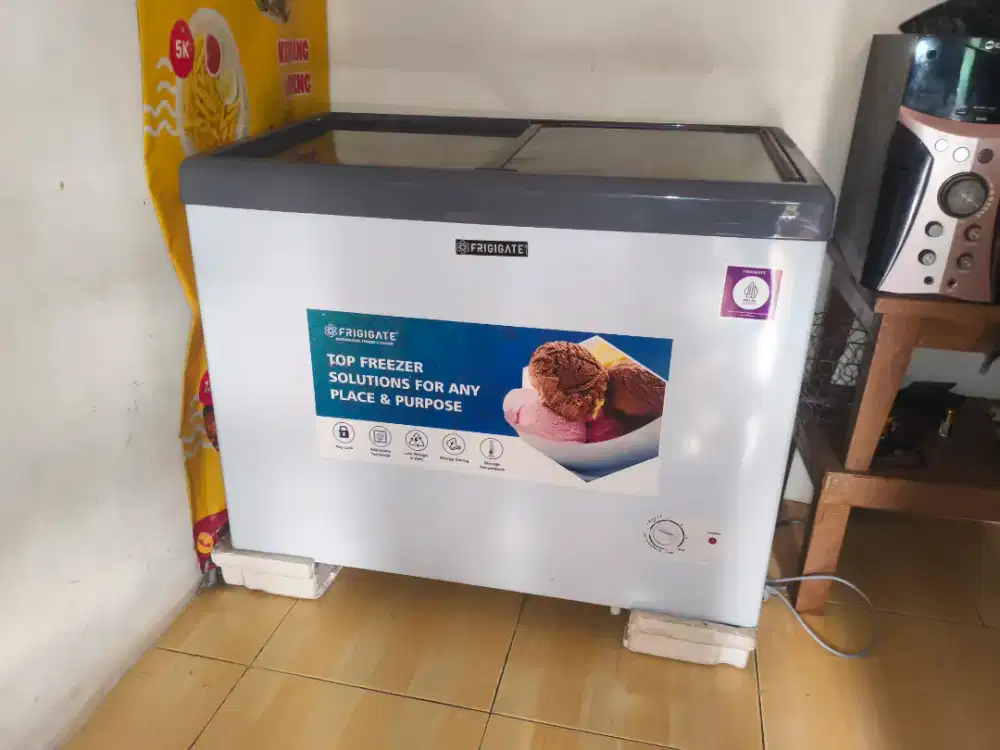 ​[LIKE NEW] Freezer Kaca Geser Frigigate 210L Bekas Rasa Baru