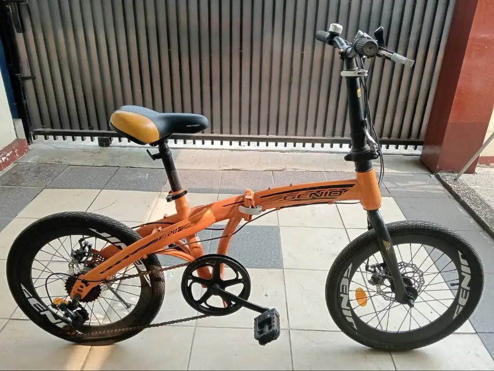 Genio F211 Sepeda Lipat 20 Inci Murah