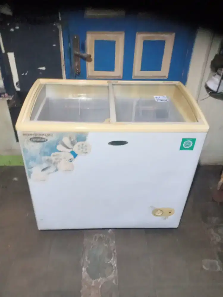 Jual frizer BOK merk frigate 200 liter dingin beku normal bisa diantar