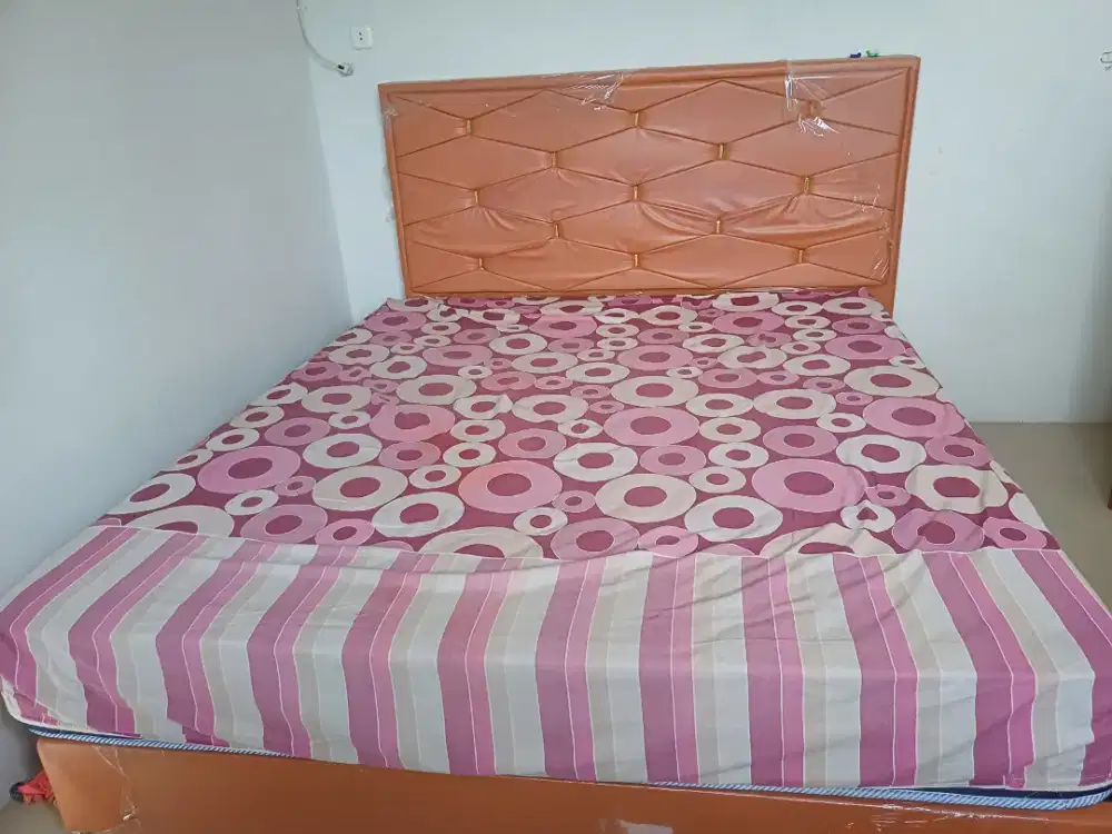 Tempat tidur dan divan kasur