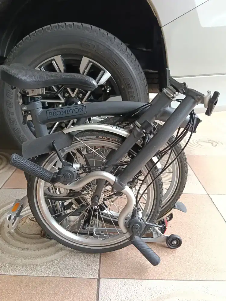 Sepeda Brompton