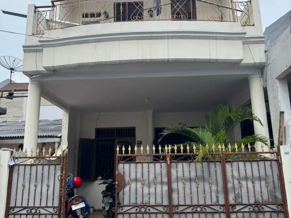 Dijual rumah kosan khusu wanita 2 lantai area bebas banjir di Kelapa Gading Molek Jakarta Utara