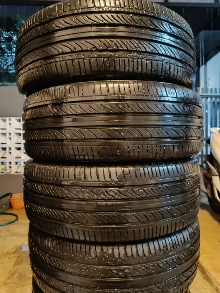 Ban gt 205/50 r17