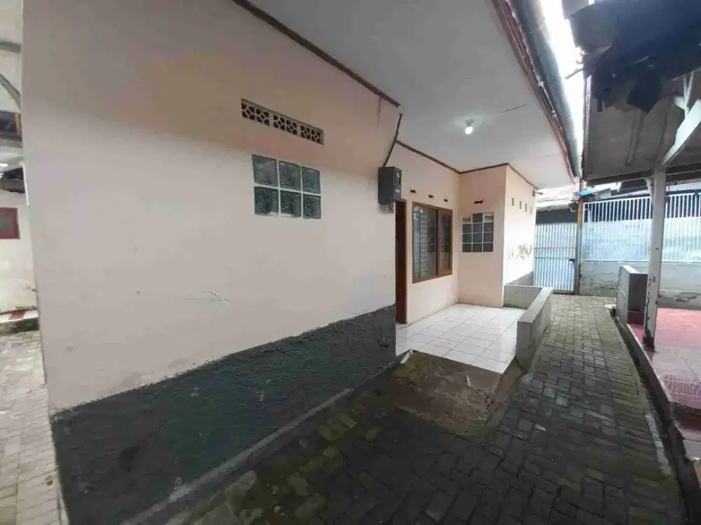 Rumah posisi dalam kota Bandung,di hitung harga tanah Jln Rajawali barat gang Ibu Karees