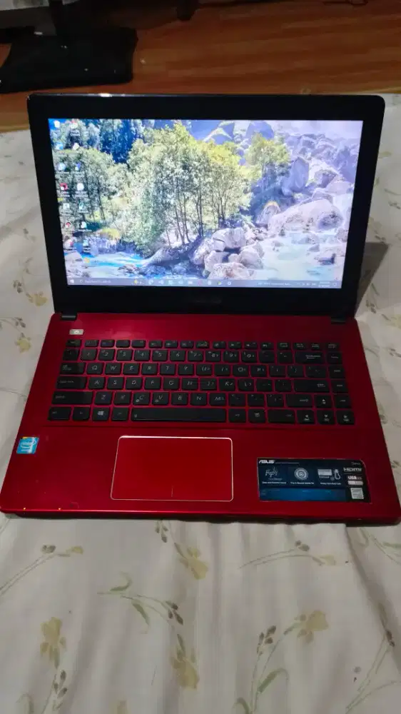 Laptop Asus X550CA