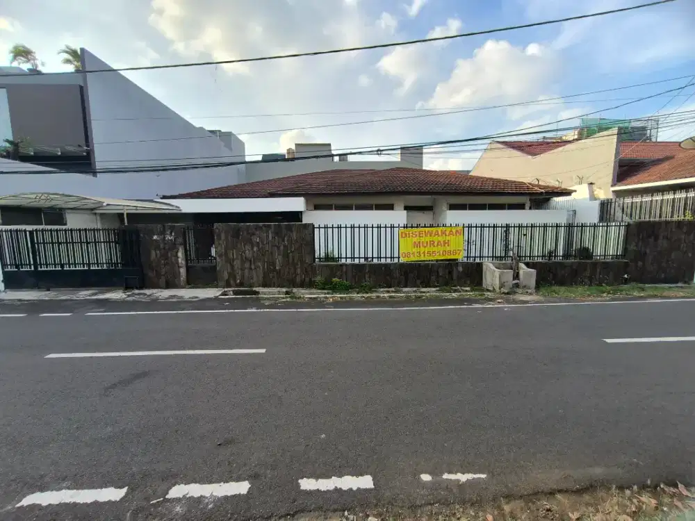 Rumah usaha di sewa