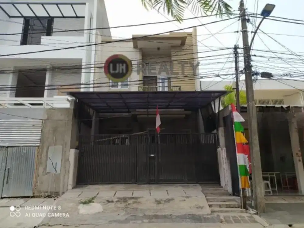 Rumah di Summagung Kelapa Gading Jakarta Utara