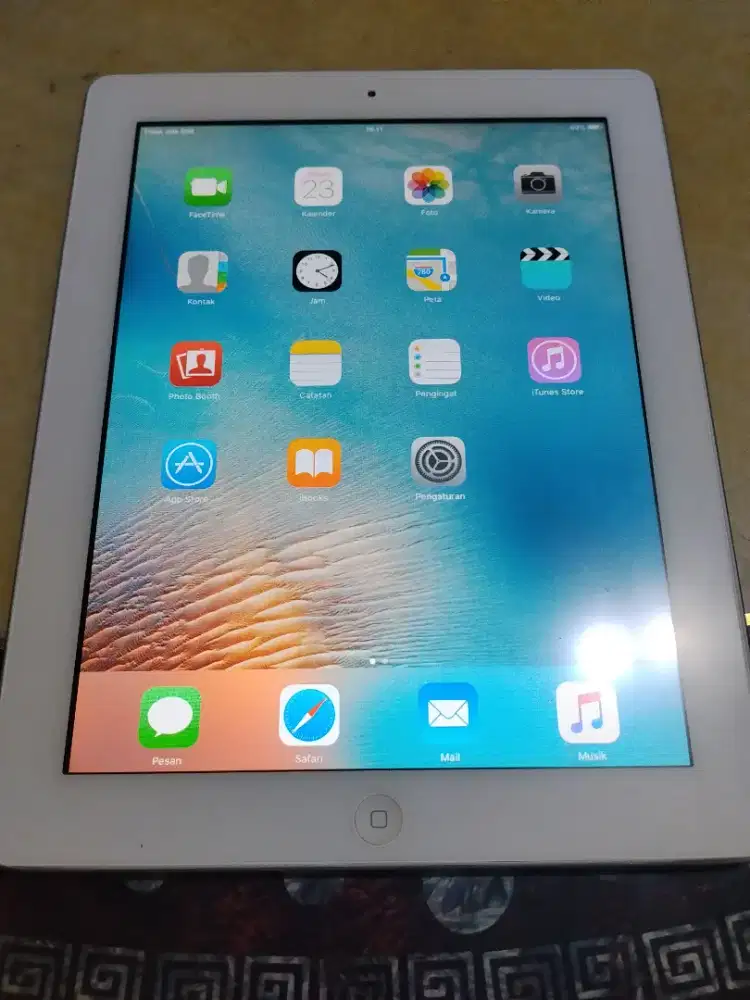 Dijual iPad 2 64GB WiFi+SIM Second