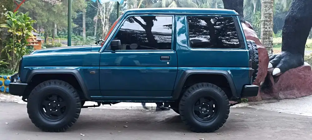 Daihatsu Feroza 1995 Bensin
