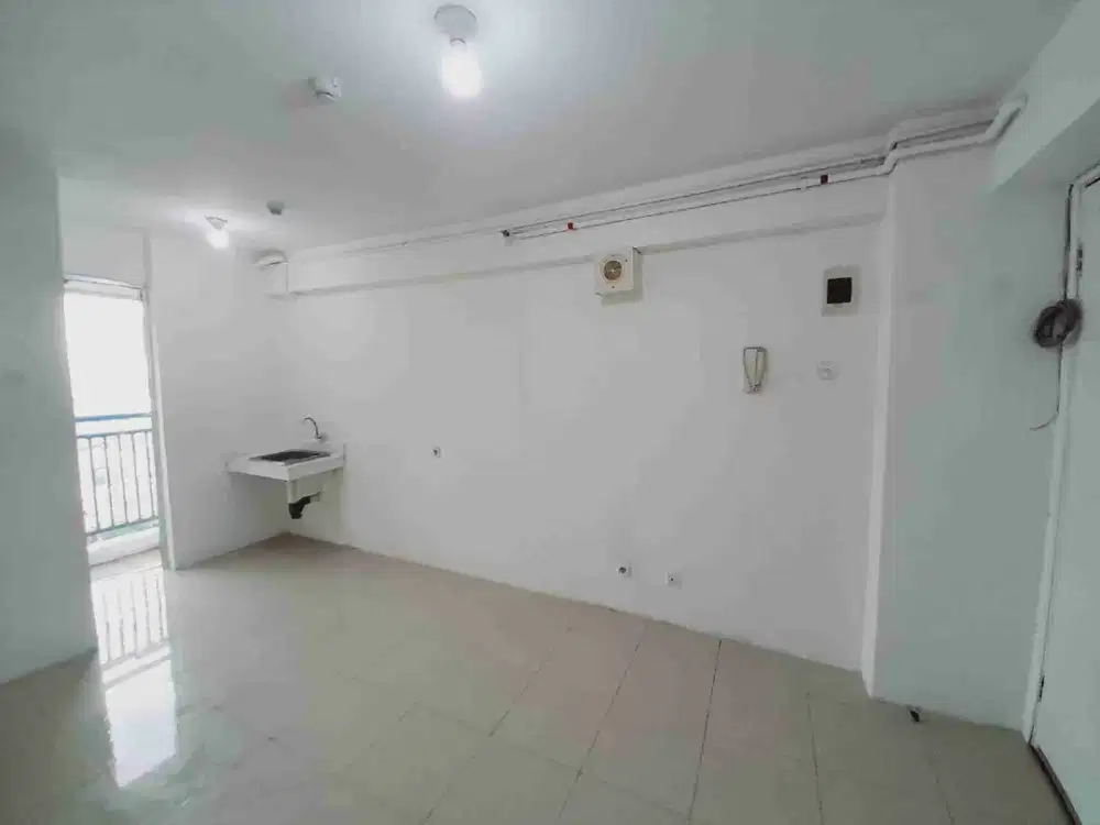 Disewakan Apartement studio kosongan di samping mall Bassura city