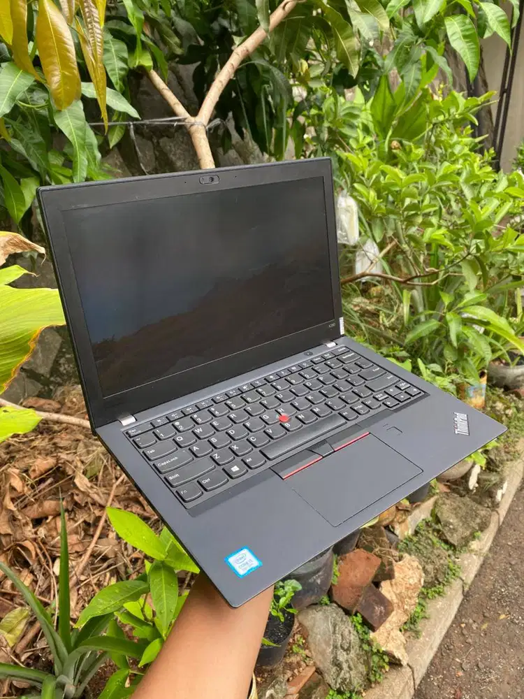 Lenovo ThinkPad X280 | Laptop Ringan Premium | SSD 256GB | Siap Pakai