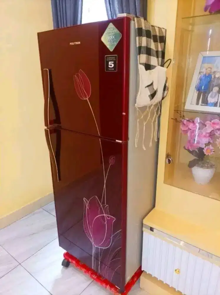 kulkas polytron 2 pintu