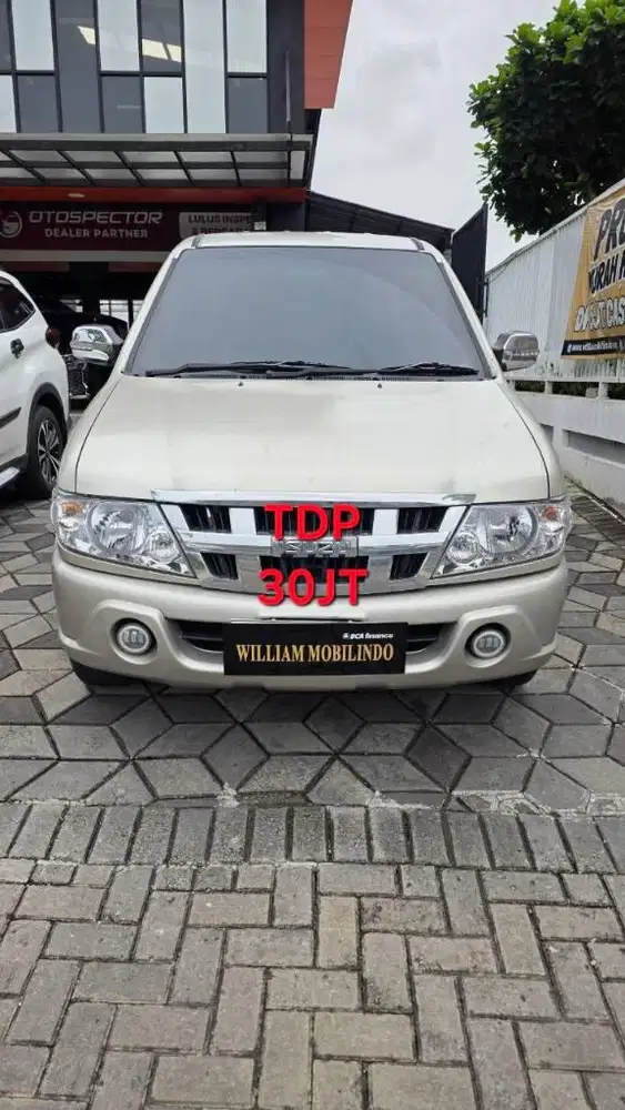 Isuzu Panther LM Turbo Manual Tahun 2012 Kondisi Mulus Terawat