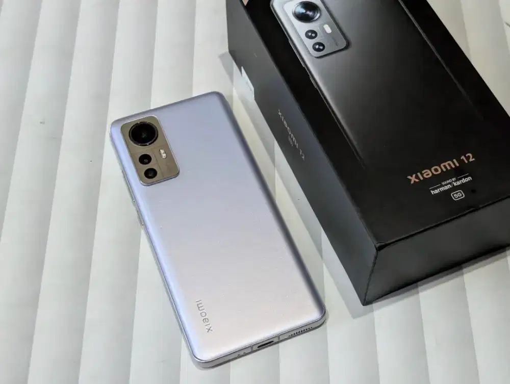Xiaomi Mi 12 5G 8-256Gb