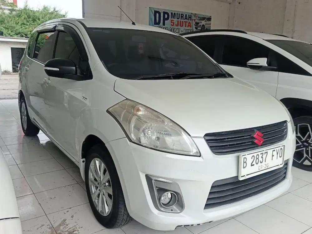 Suzuki Ertiga GX Matic Tahun 2015 Kondisi Mulus Terawat Istimewa