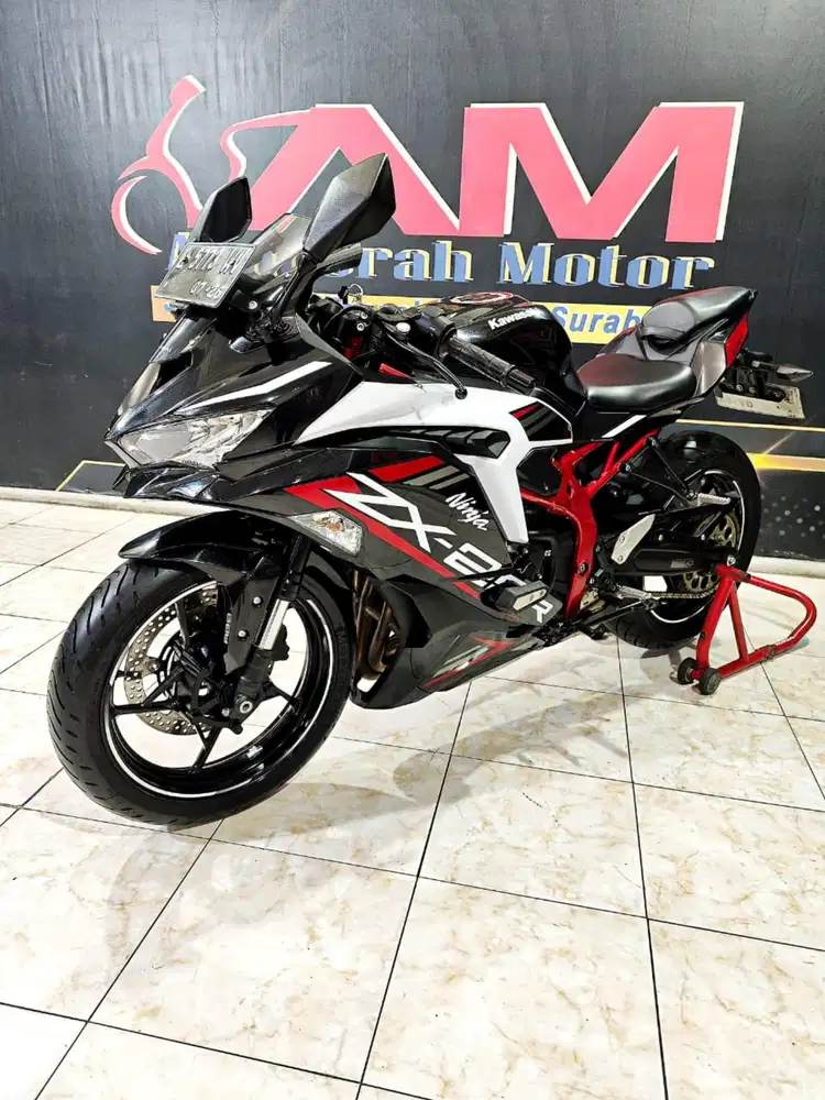 Kawasaki Ninja ZX25R ABS QS odo 2rb TH 2021 jos