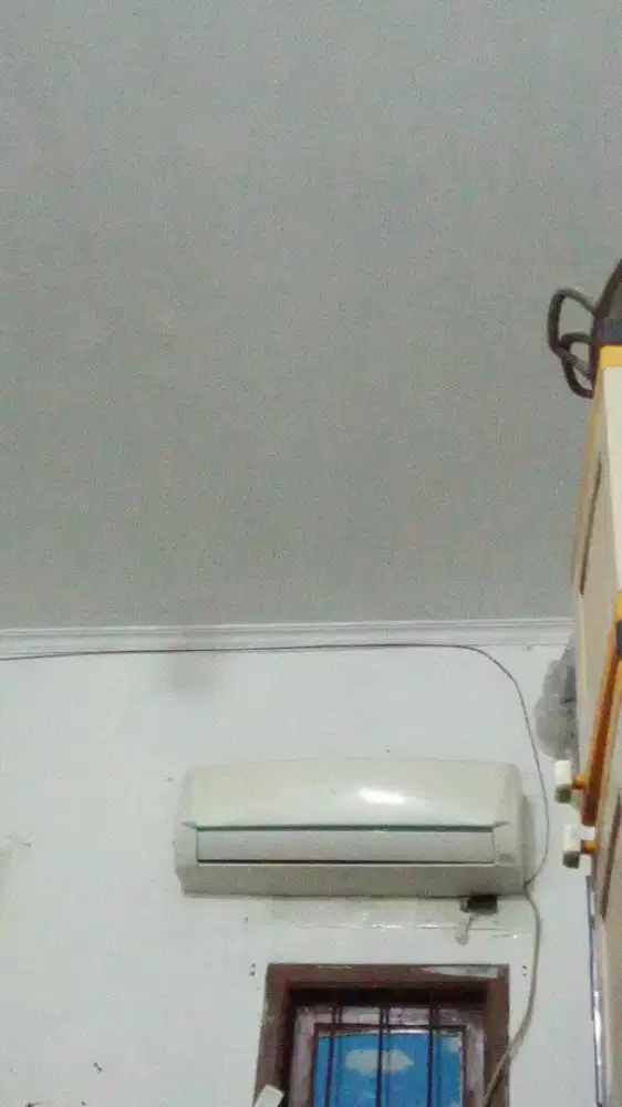 dijual AC bekas