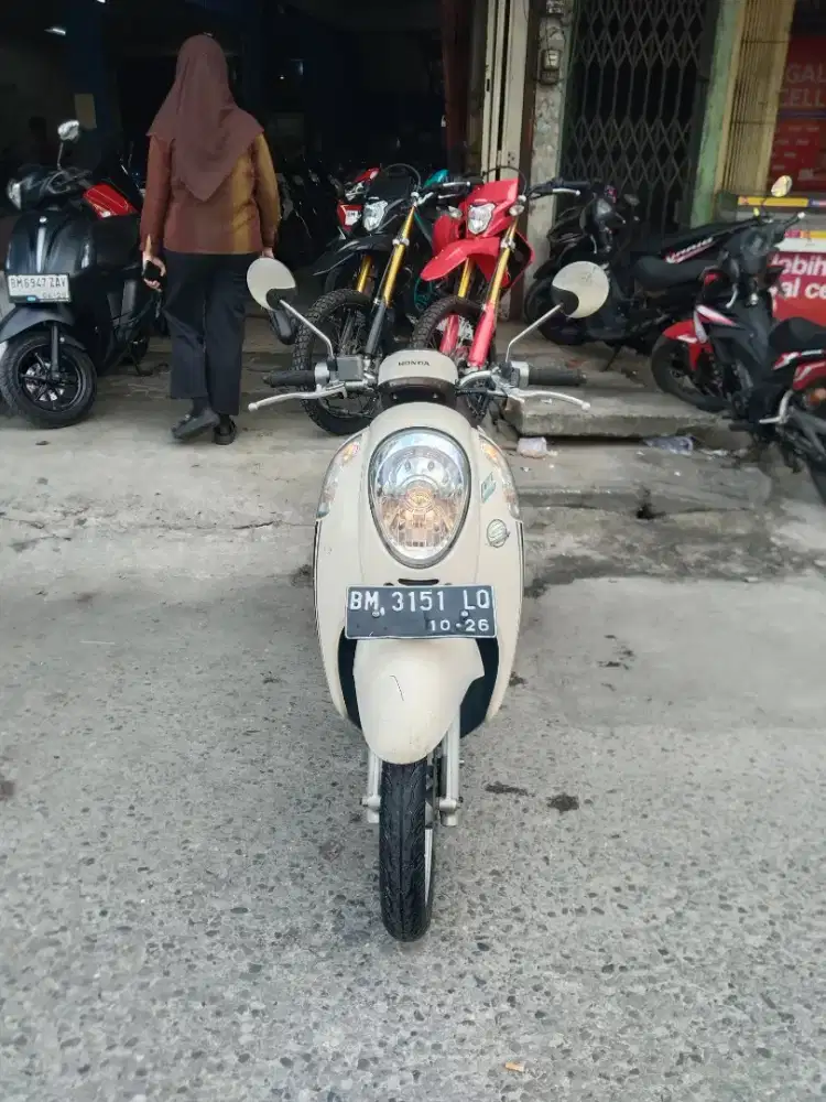 Dijual cepat Honda Scoopy tahun 2015