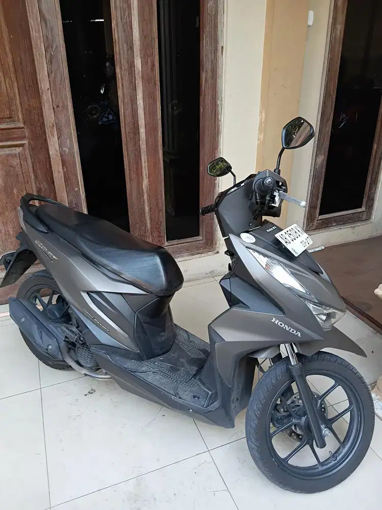Beat deluxe coklat 2022 Gbm bisa tunai kredit