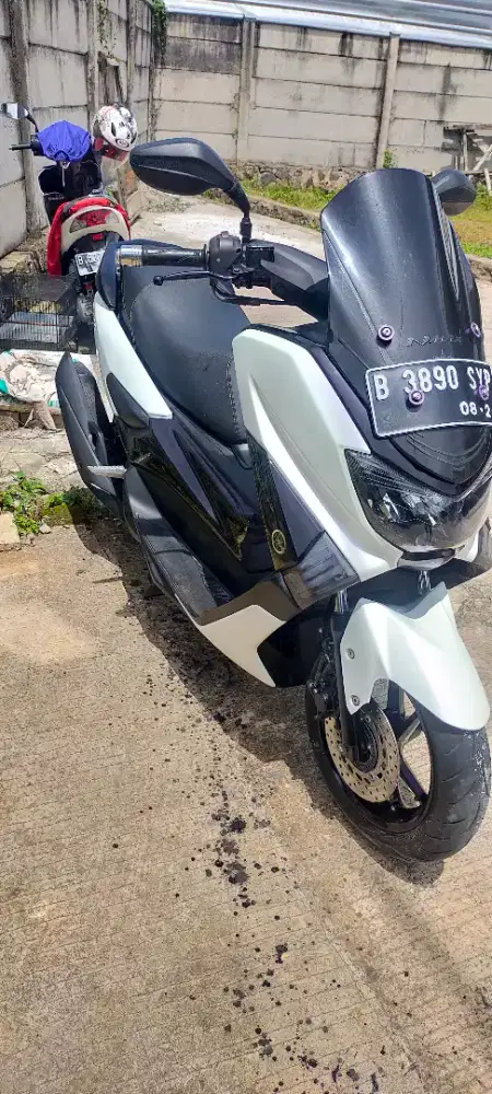 Nmax putih lembayung