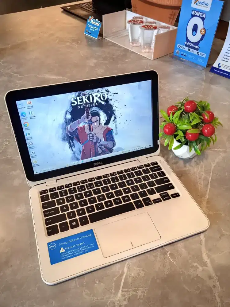 Laptop DELL Inspiron 3180