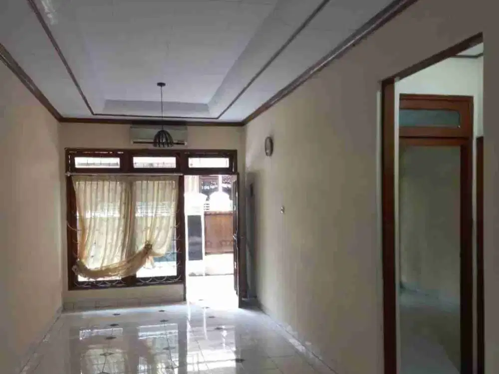 Disewakan Rumah Di Tebet,jln 1mbl