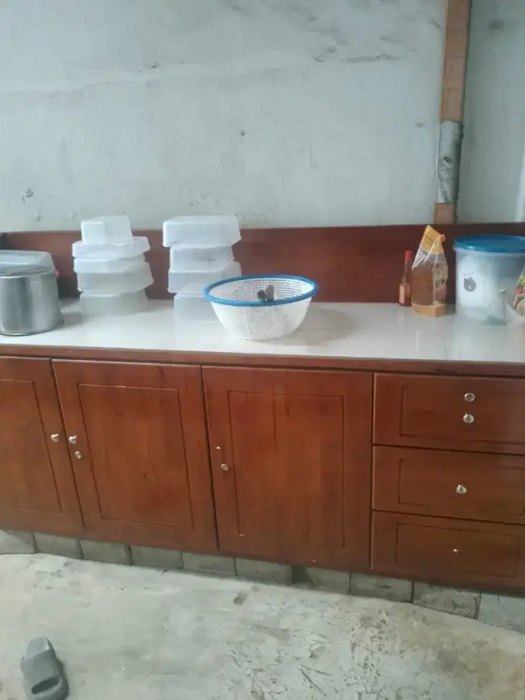 Lemari Kayu Tempahan untuk jualan makan