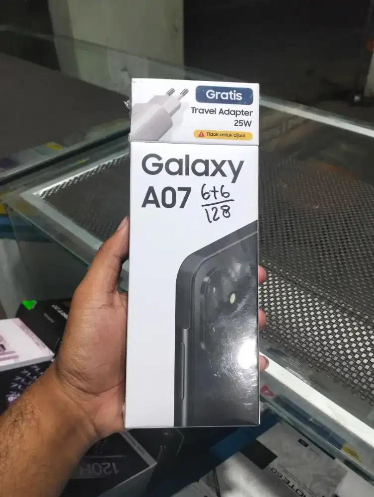 Samsung A07. Ram 12gb(6+6). Internal 128gb. Kondisi baru. Garansi 1 th