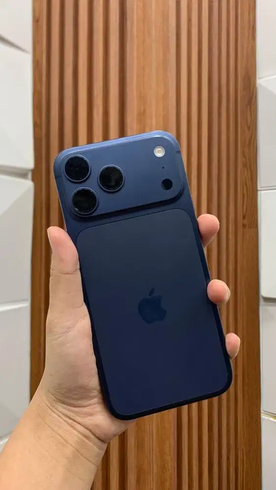 Second iphone 17 promax,257gb,deep blue, bh 100% garansi nov 2026