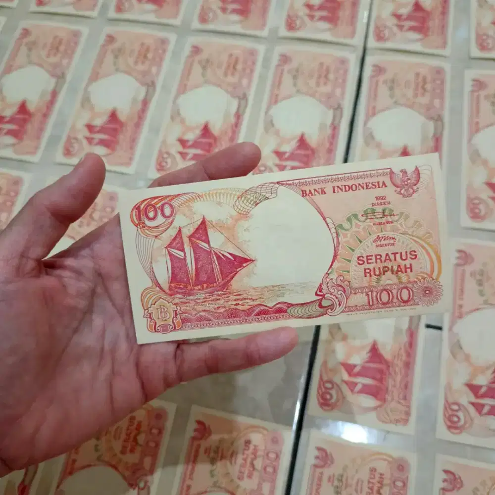 Uang Kertas 100 rupiah tahun 1992