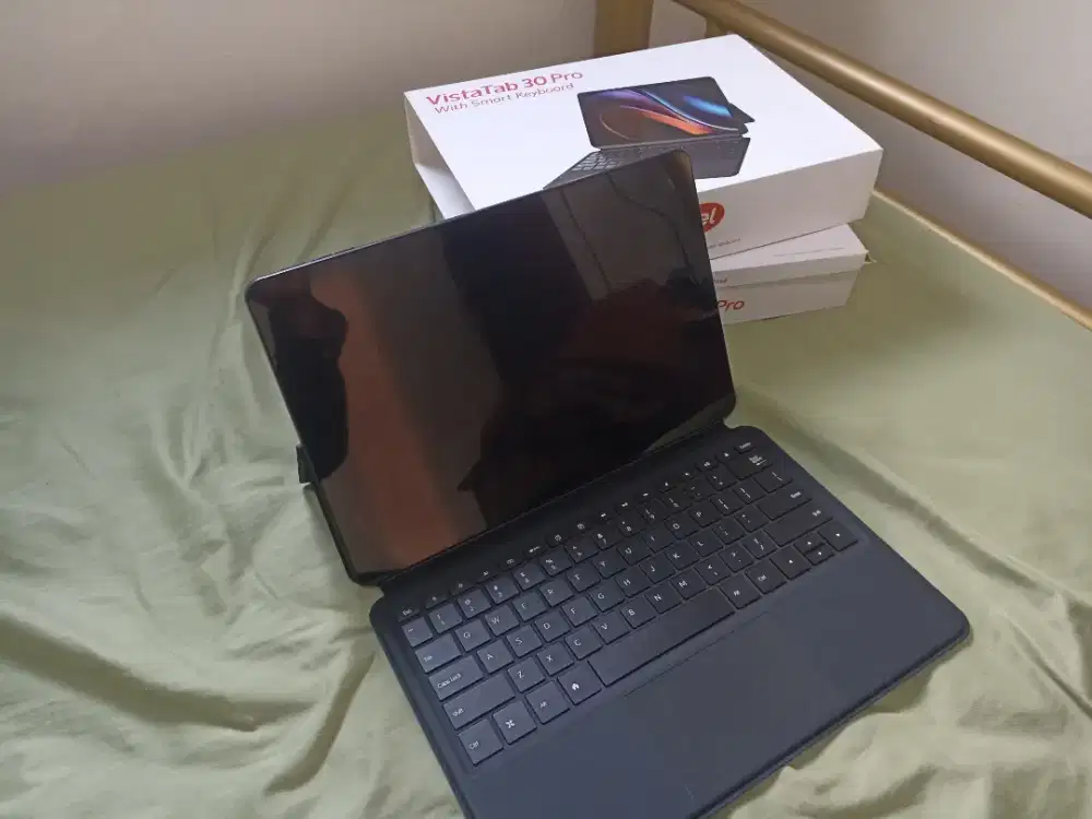 Itel Vista Tab 30 Pro 8/256GB + Keyboard, Body Mulus Full Normal