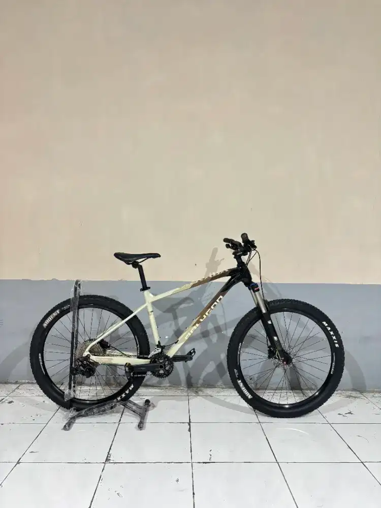 POLYGON XTRADA 6 TAHUN 2022