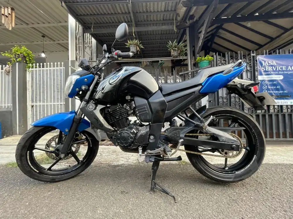 Dijual Motor Yamaha Byson Tahun 2014 Biru Hitam Mulus