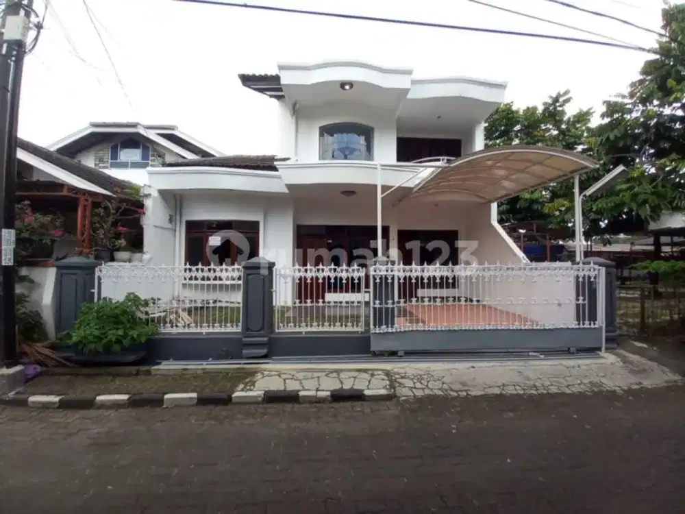 Rumah 2 Lantai Siap Huni Lokasi Dekat Metro Margahayu Raya