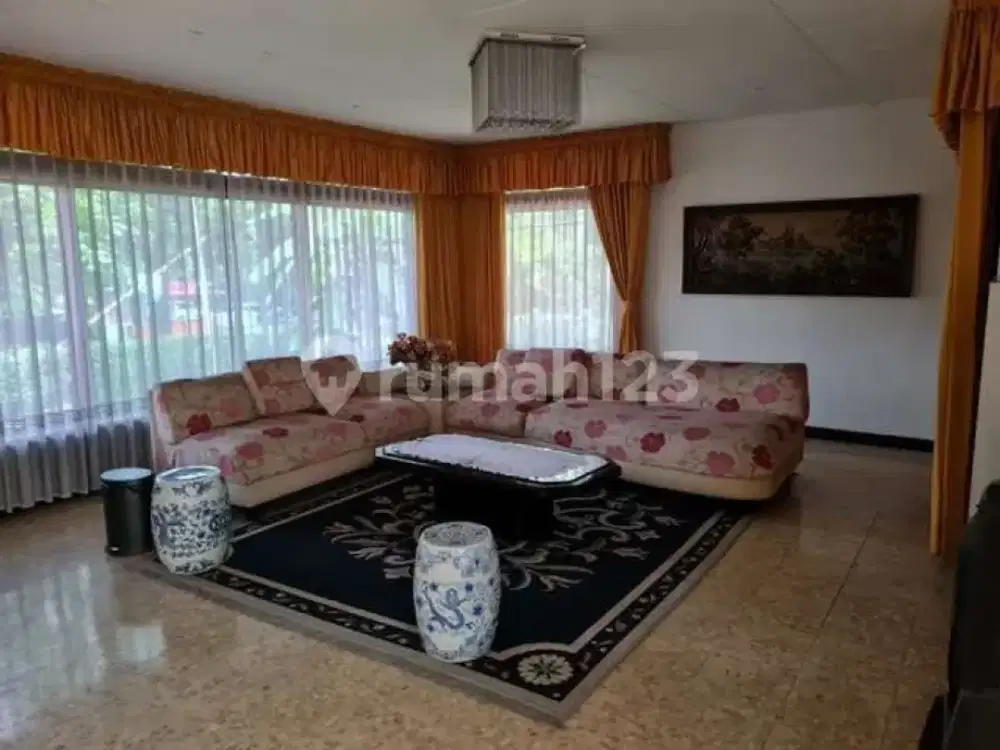Rumah Bagus Siap Huni Lingkungan Asri di Sayap Dago, Bandung