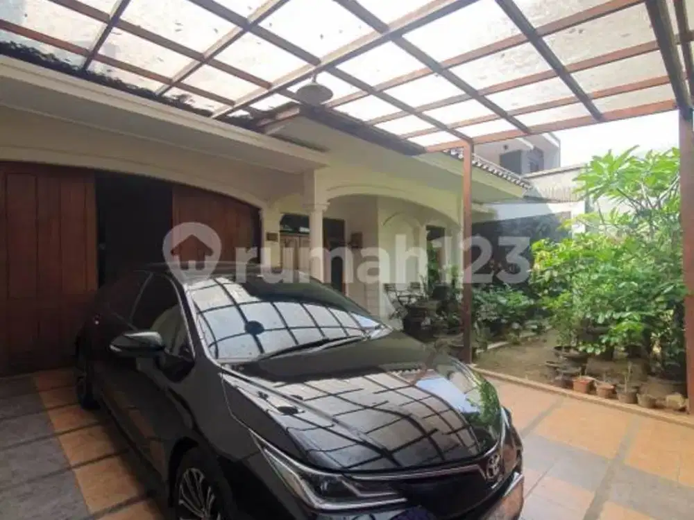 rumah terawat dan strategis di sayap pajajaran sayap paskal