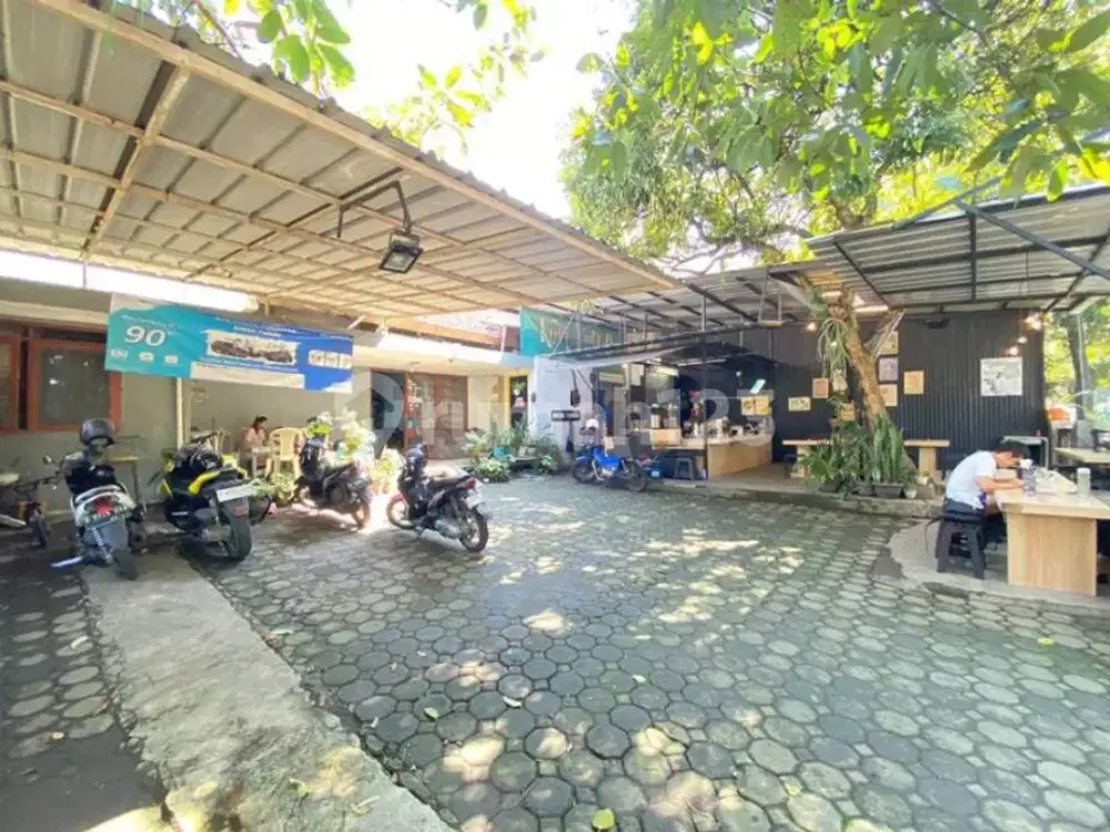 Rumah Lama Cocok Buat Usaha Maupun kantor di Sayap Riau Bandung.