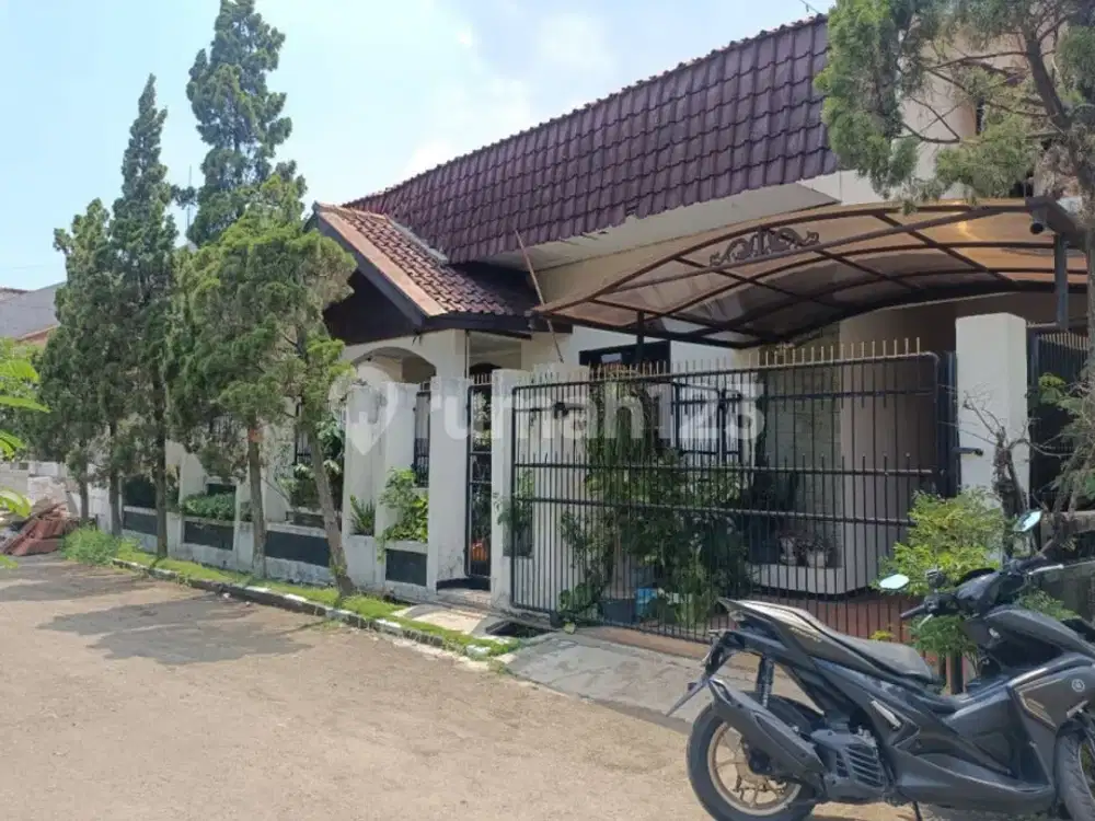 Rumah Terawat Siap Huni di Komplek Sanggar Hurip Soetta Bandung