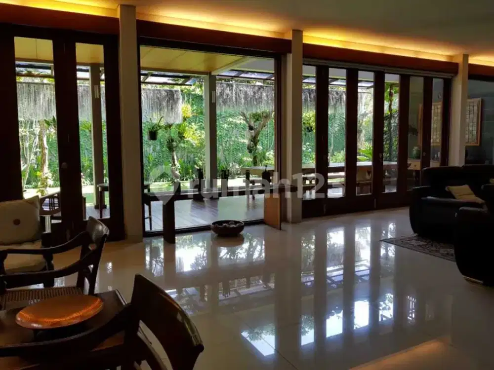 Rumah Mewah murah dago resort Modern Tropis Kavling Ekslusif Kontur Datar Jarang Ada