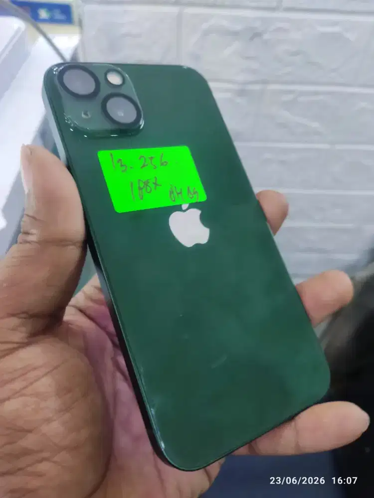 apple iphone 13 ex ibox 256gb warna hijau bh cukup tinggi original