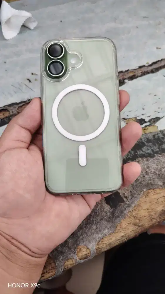 Iphone 17 basic sage 256 garansi juni 2027