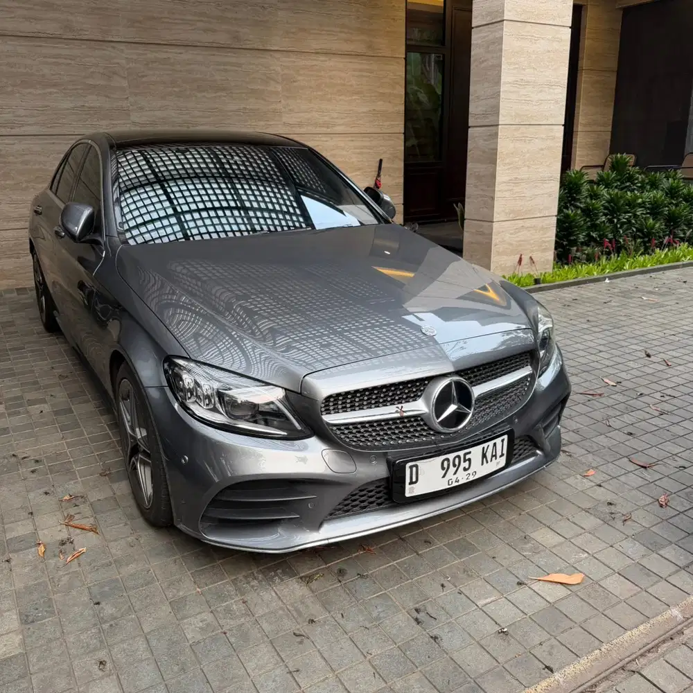 Mercedes-Benz C300 2019 Bensin
