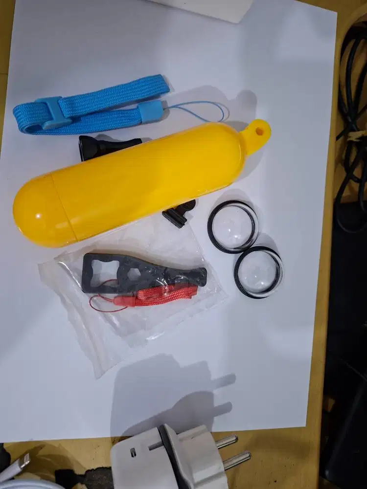 Pelampung + grip action cam