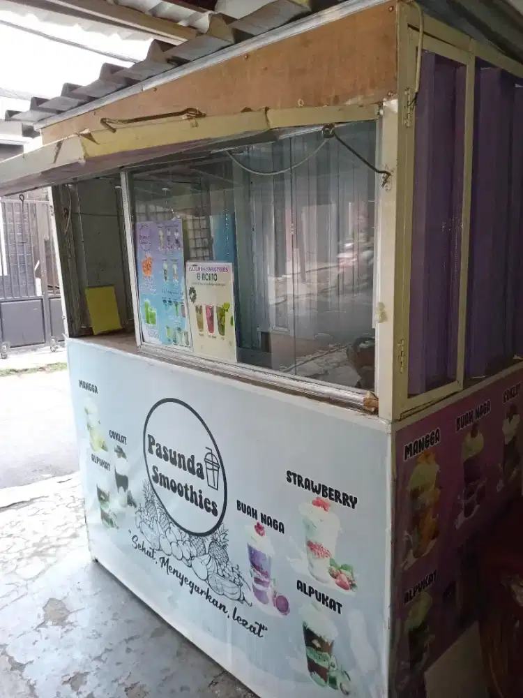 Booth Kontainer ES