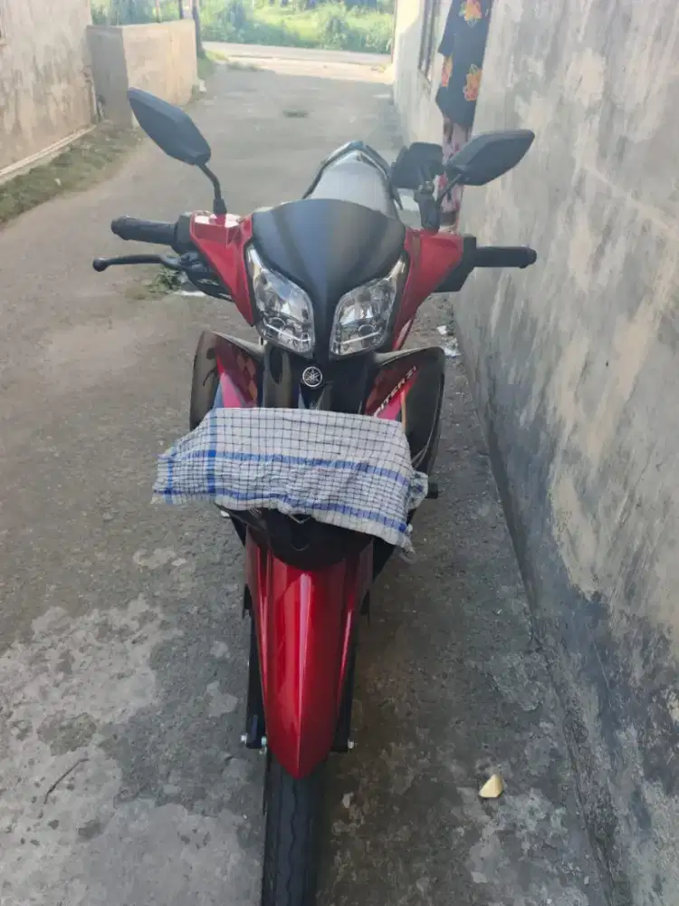 YAMAHA JUPITER Z1