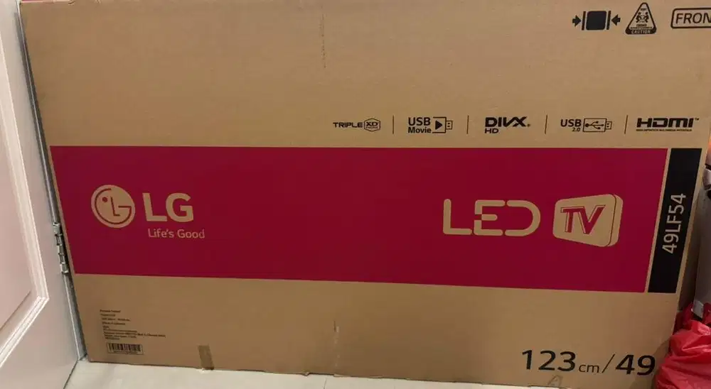 LG TV NEW 49 inch HDMI