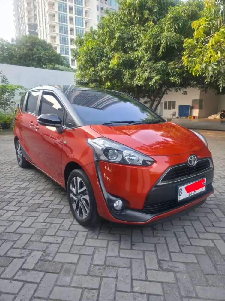 Toyota Sienta V AT 2017 Istimewa KM 17 Ribu Asli Seperti Baru
