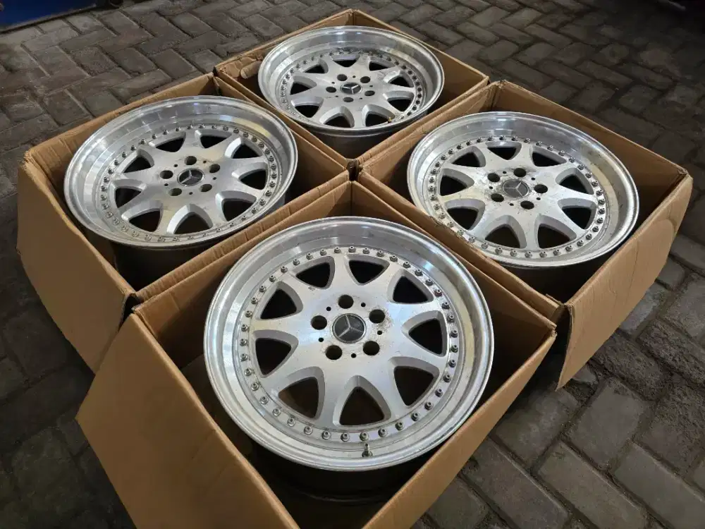 Velg Brabus R18 Mercy Innova Reborn Zenix Hilux Harrier Lexus Alphard